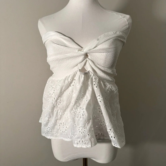 Eyelet cottagecore  strapless shirt S - Picture 2 of 5